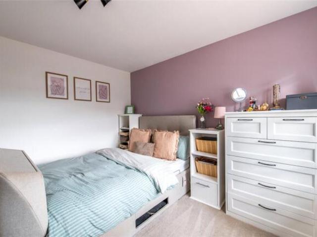 Flat for sale in Monchelsea Park, Maidstone