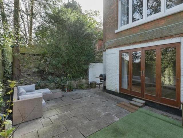 Flat for sale in Ramslye, Sandown Park