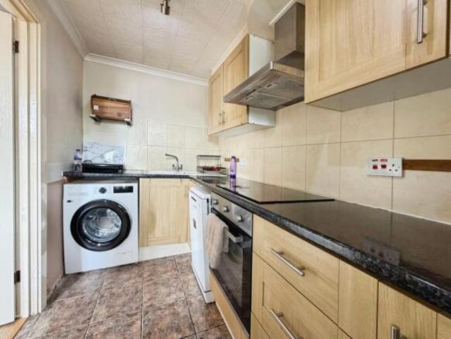 Flat for sale in Bexleyheath, Greater London