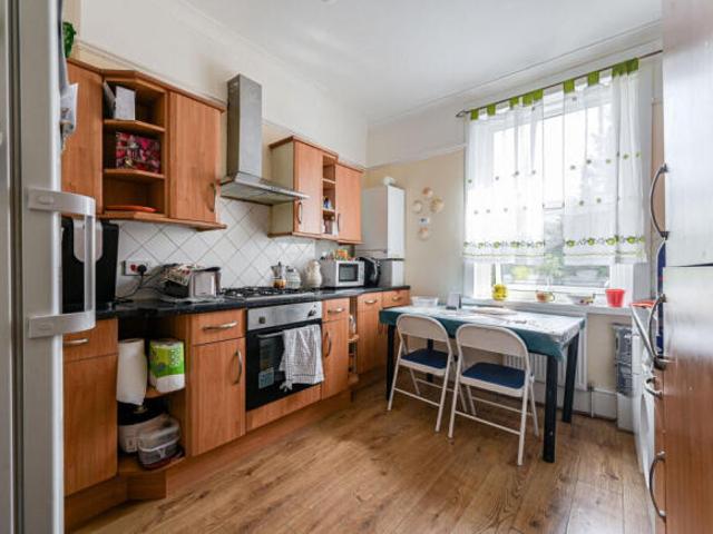 Flat for sale in Catford, Greater London