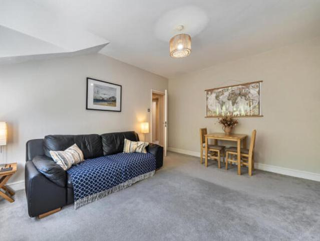 Flat for sale in Cat Hill, England