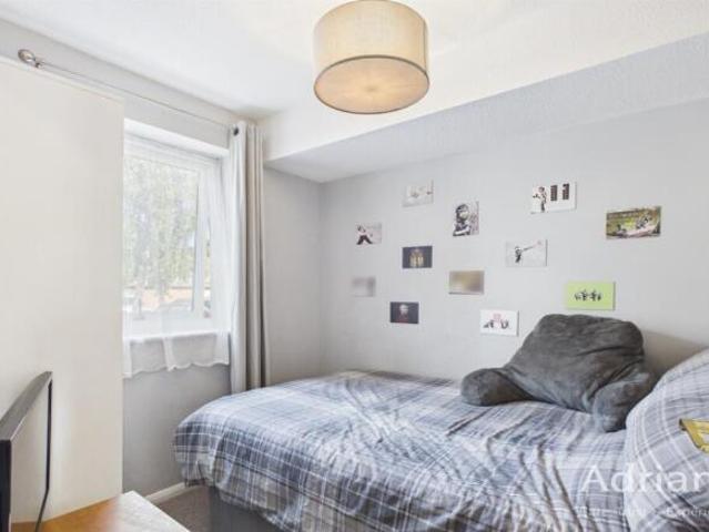 Flat for sale in Chelmsford, Essex