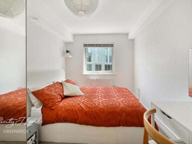 Flat for sale in Cat Hill