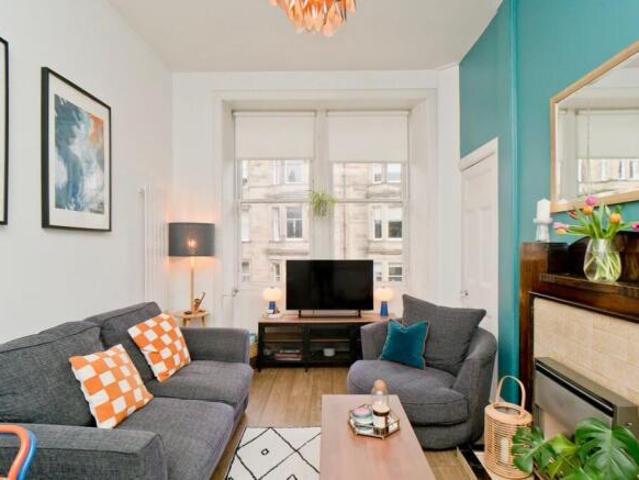 Flat for sale in Bruntsfield, Scotland