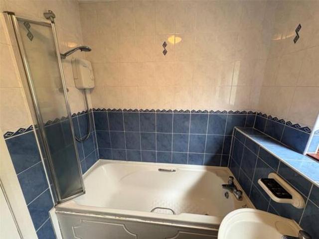 Flat for sale in Springboig, Scotland