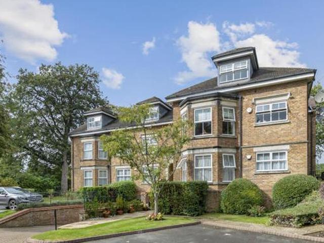 House for sale in Bushey
