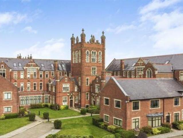 House for sale in Bushey