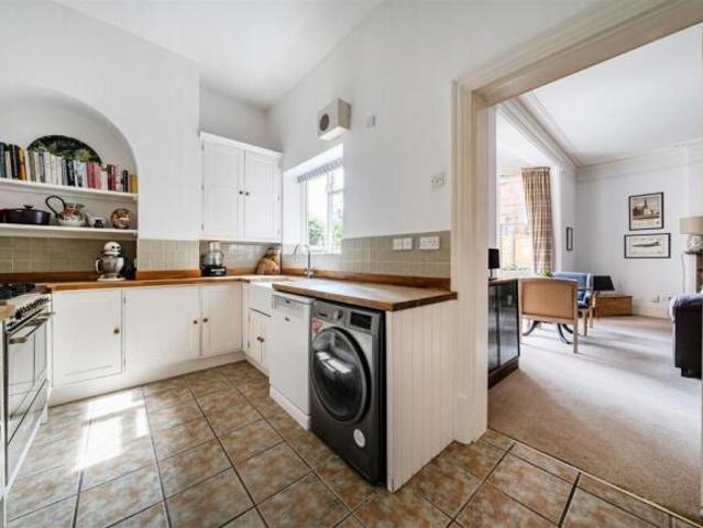 Flat for sale in Castle, Bedford