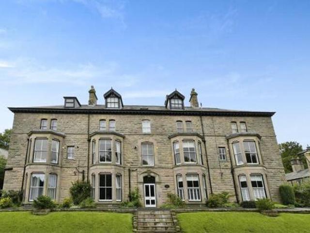 House for sale in Charlesworth, East Midlands