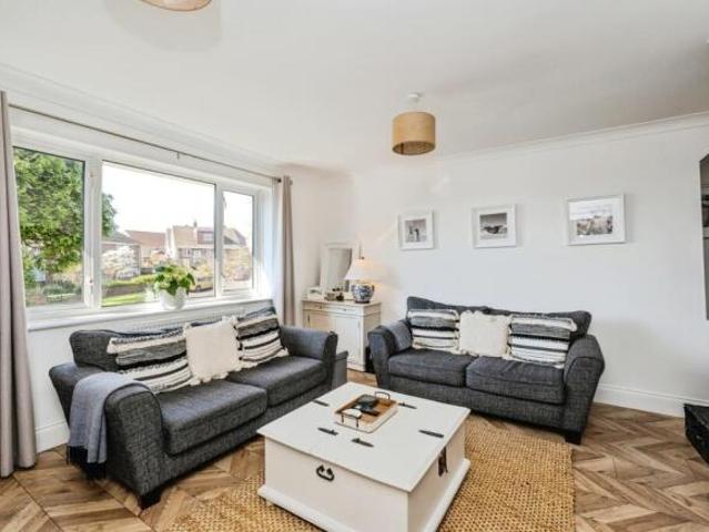 Flat for sale in Nangreaves, Wales