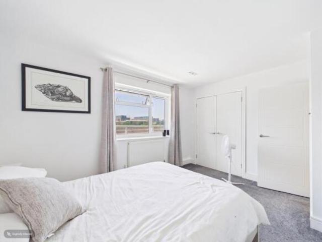 Flat for sale in Chelmsford