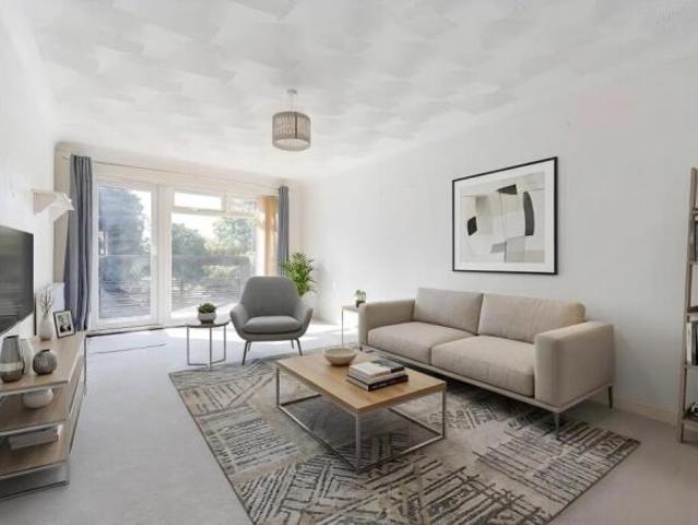 Flat for sale in East Bank, Norfolk
