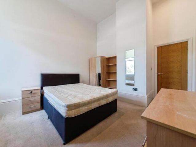 Flat for sale in Brayford, Lincolnshire