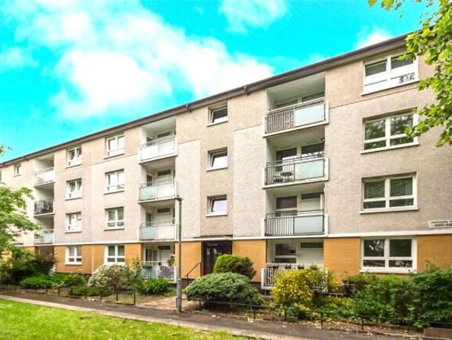 Flat for sale in Garrowhill, Scotland