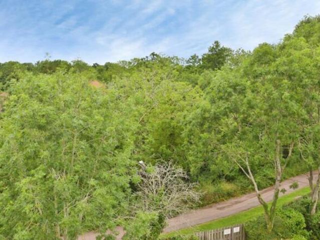 Flat for sale in Buckinghamshire