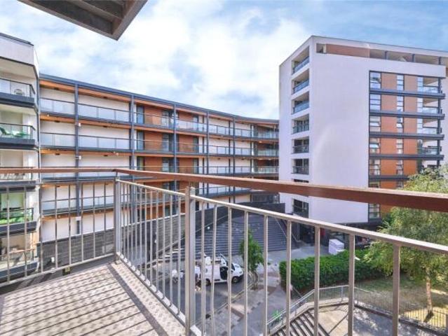 Flat for sale in Cat Hill, England
