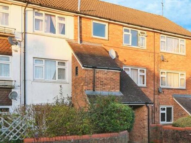 House for sale in Old Dean, Heol-las