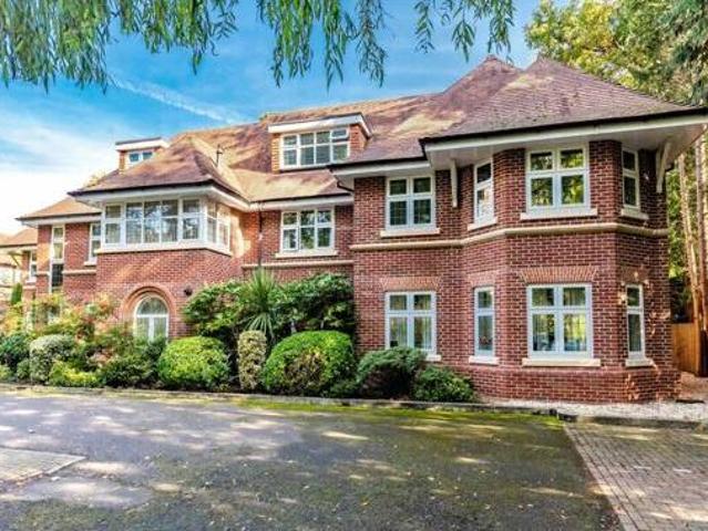 House for sale in Old Dean, Heol-las