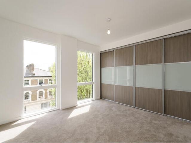 Flat for sale in Cat Hill