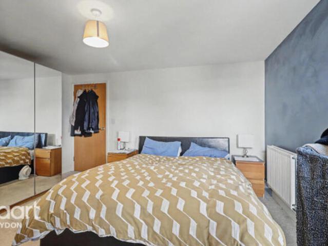 Flat for sale in Greater London