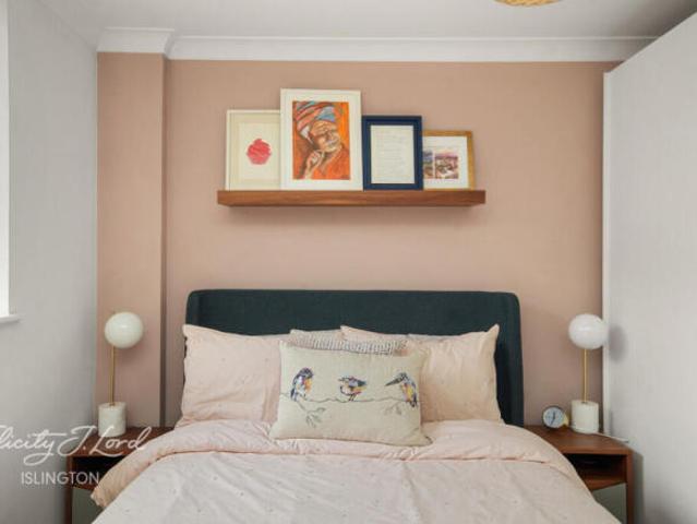 Flat for sale in Cat Hill