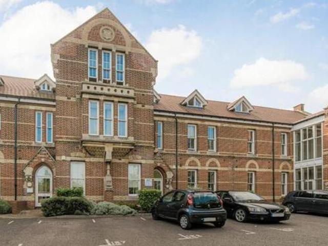 House for sale in Martyrs Field, The Bridge
