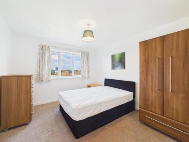 Flat for sale in Kintbury, West Berkshire