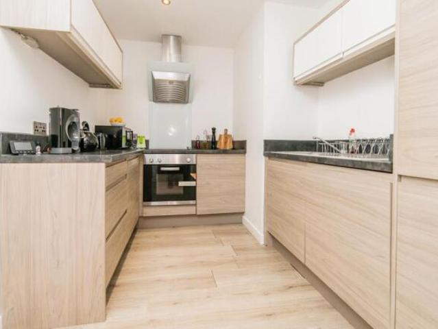 Flat for sale in Ipswich, Suffolk