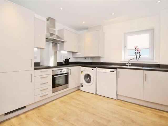 Flat for sale in Stone, Monks Orchard