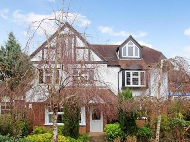 House for sale in Hillview, Surrey