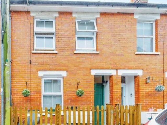 House for sale in Hillview, Surrey