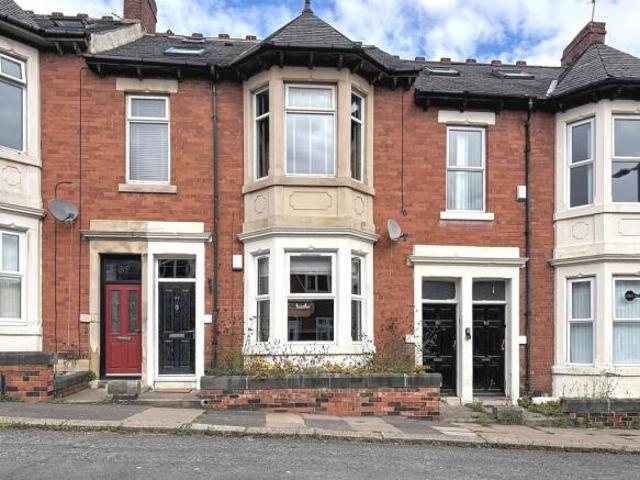 Flat for sale in Jesmond, Tyne And Wear