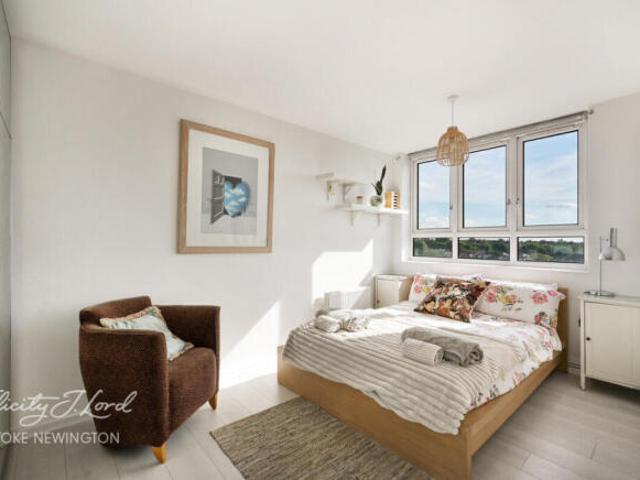 Flat for sale in Cat Hill