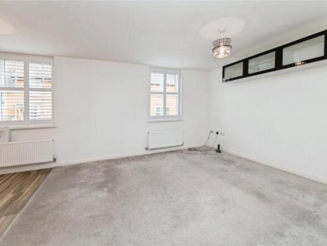 Flat for sale in Pilton, Watergate