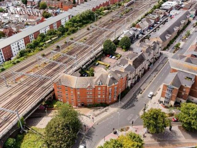 Flat for sale in Brandis Corner, Devon