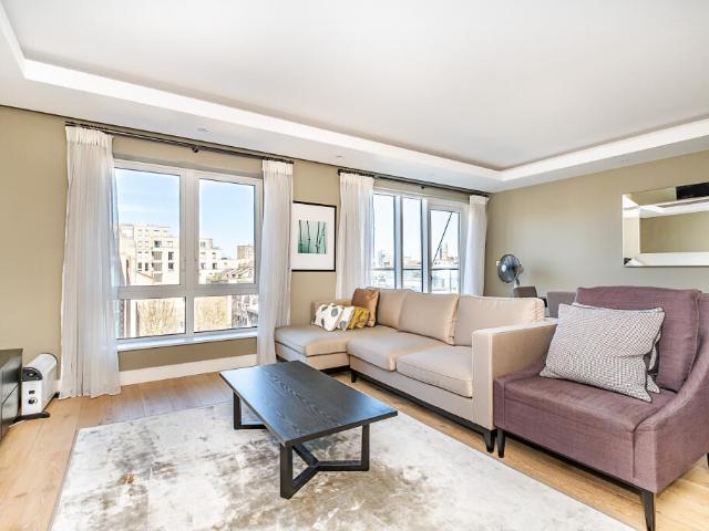 Flat for sale in Cat Hill