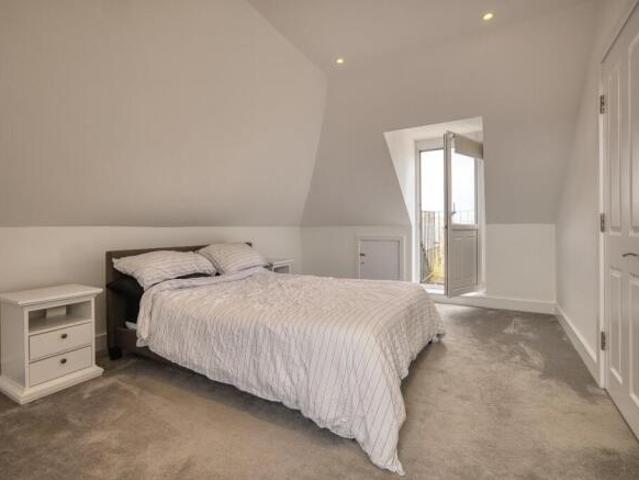 Flat for sale in Upton, Acol