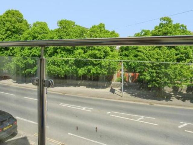 Flat for sale in Mount Wise