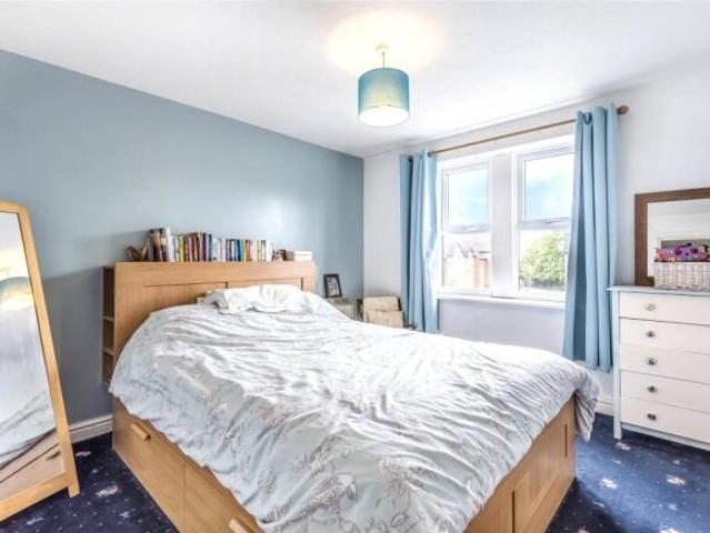 Flat for sale in Kintbury, West Berkshire