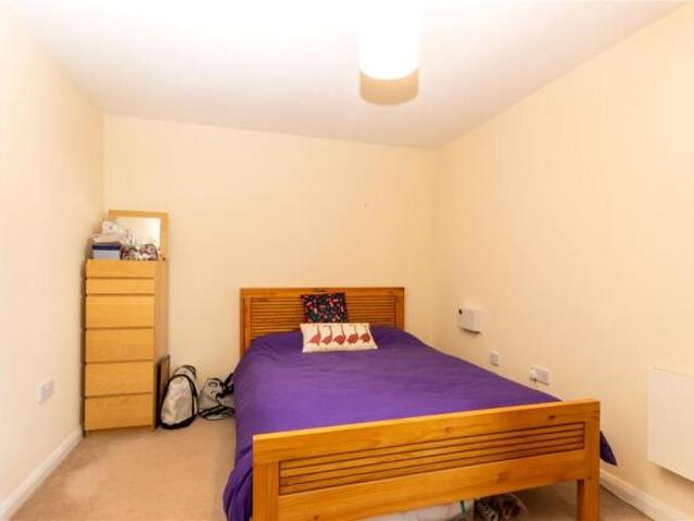 Flat for sale in St Albans, Five Acres