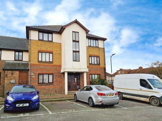 House for sale in Brompton, Chatham