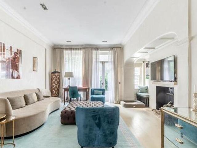 House for sale in City of London, Greater London