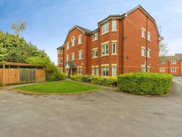 Flat for sale in Georgia, Greater Manchester
