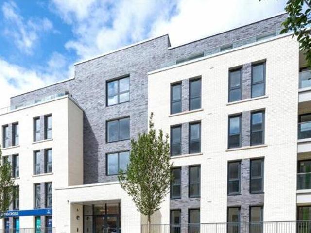 House for sale in Surrey, England