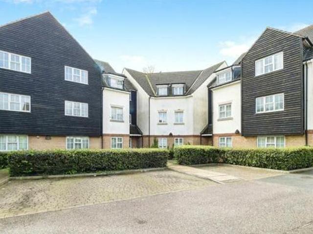 House for sale in Chigwell, Epping