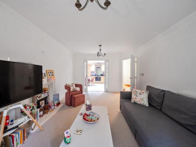 Flat for sale in Sleepers' Hill, Winchester