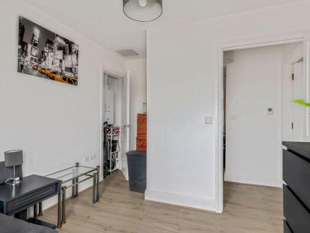 Apartment for sale in Pokesdown, Bournemouth
