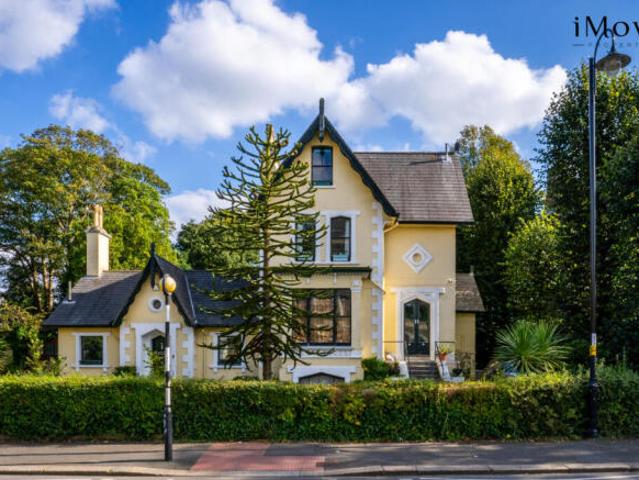 Flat for sale in Cat Hill