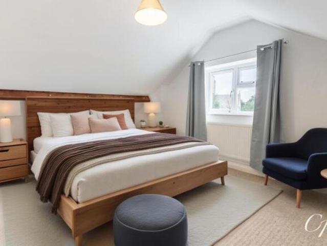 Flat for sale in Ewens Farm, Golden Valley