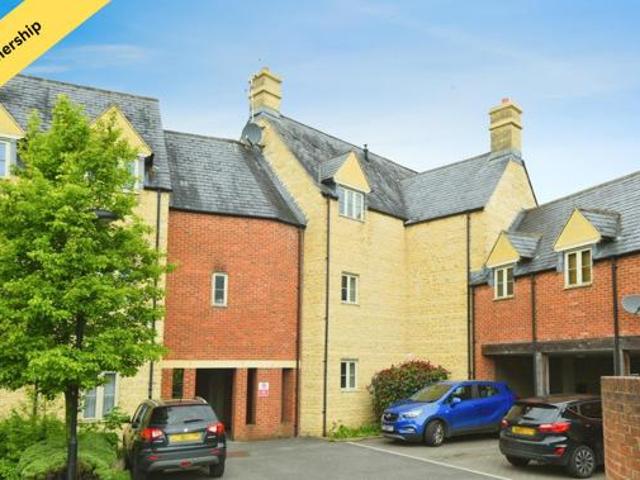 House for sale in Fossebridge, Gloucestershire